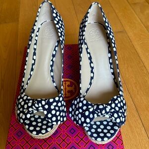 Tory Burch wedge espadrilles nautical dots canvas. New.